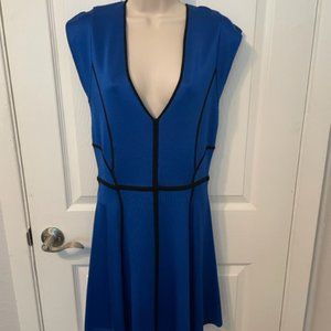 NWT French Connection V-Neck Dress